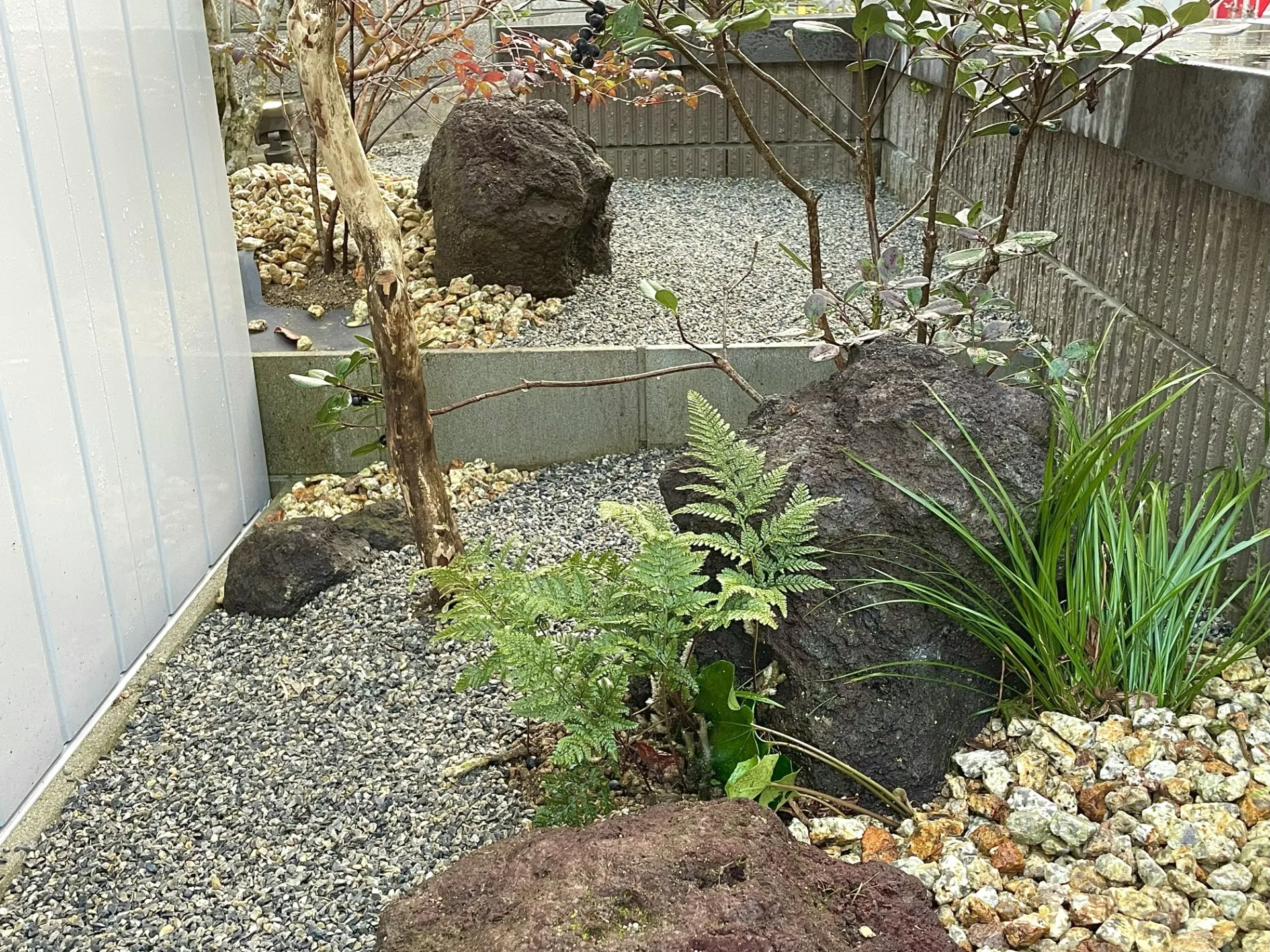 vol.16 東近江市｜植栽の入れ替え、砂利の入れ替えメンテナンス | セキスイハイム